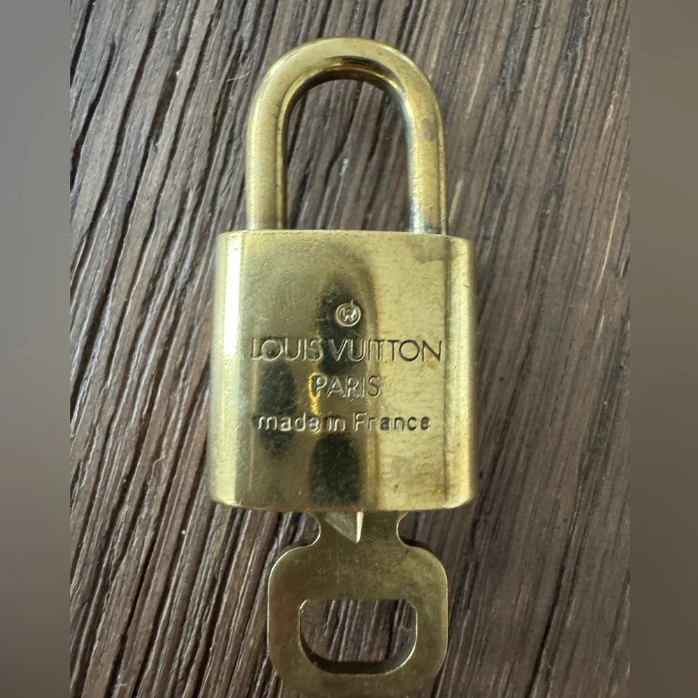 Louis Vuitton Brass Lock with 1 Key - Picture 2 of 6
